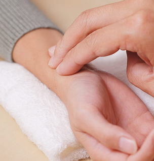 Acupressure session